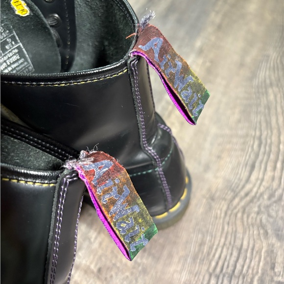 DR. MARTENS 1460 Pride 8-Eye Boot - Picture 9 of 9